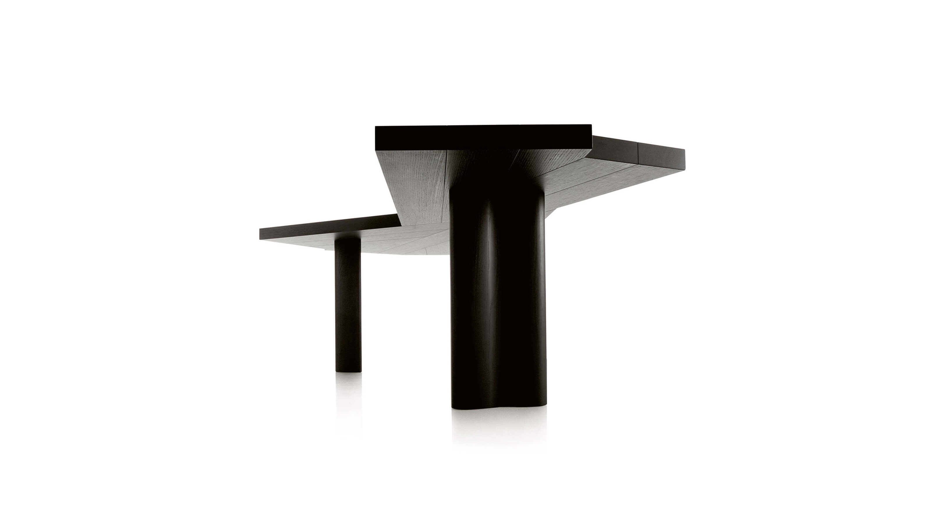 Desktop / BlackMenu / Ventaglio Table designed by Charlotte Perriand made by Cassina