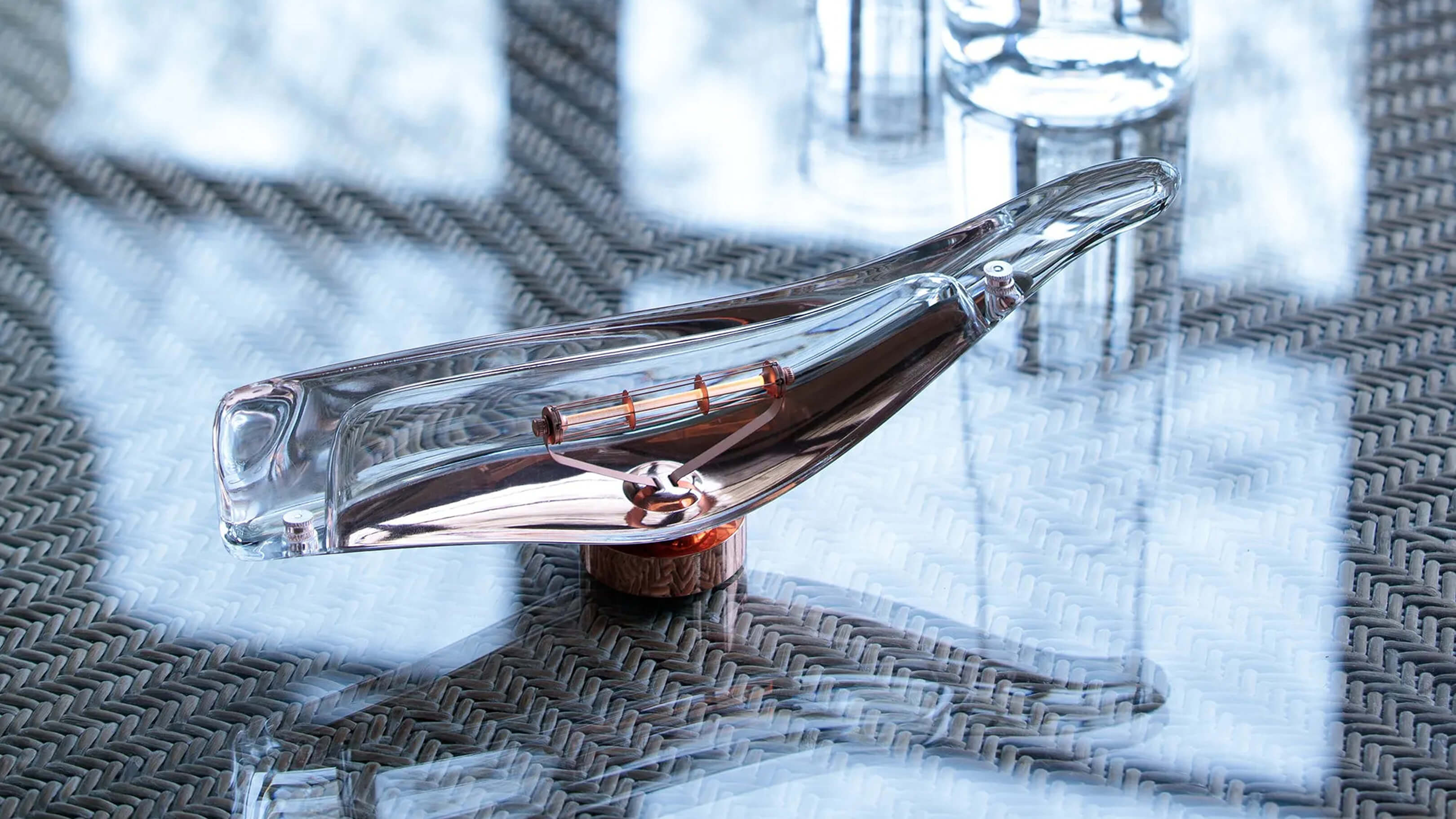 Clear / Desktop / BlackMenu / Cachalot LED Portable Lamp, designed by Yoshiki Matsuyama made by Ambientec