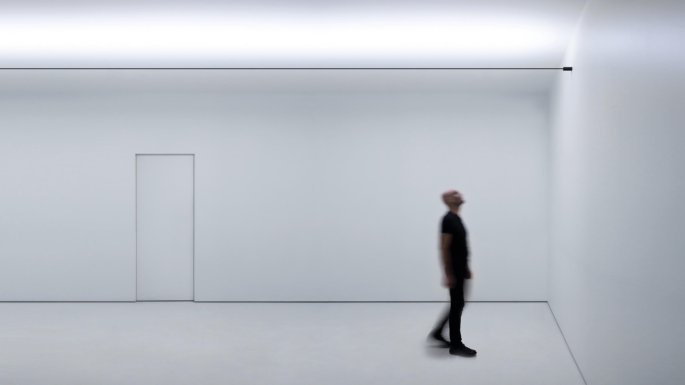 Desktop / BlackMenu / Infinito Wall Lamp, designed by Davide Groppi