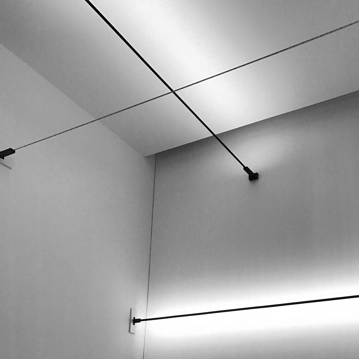 Mobile / BlackMenu / Infinito Wall Lamp, designed by Davide Groppi