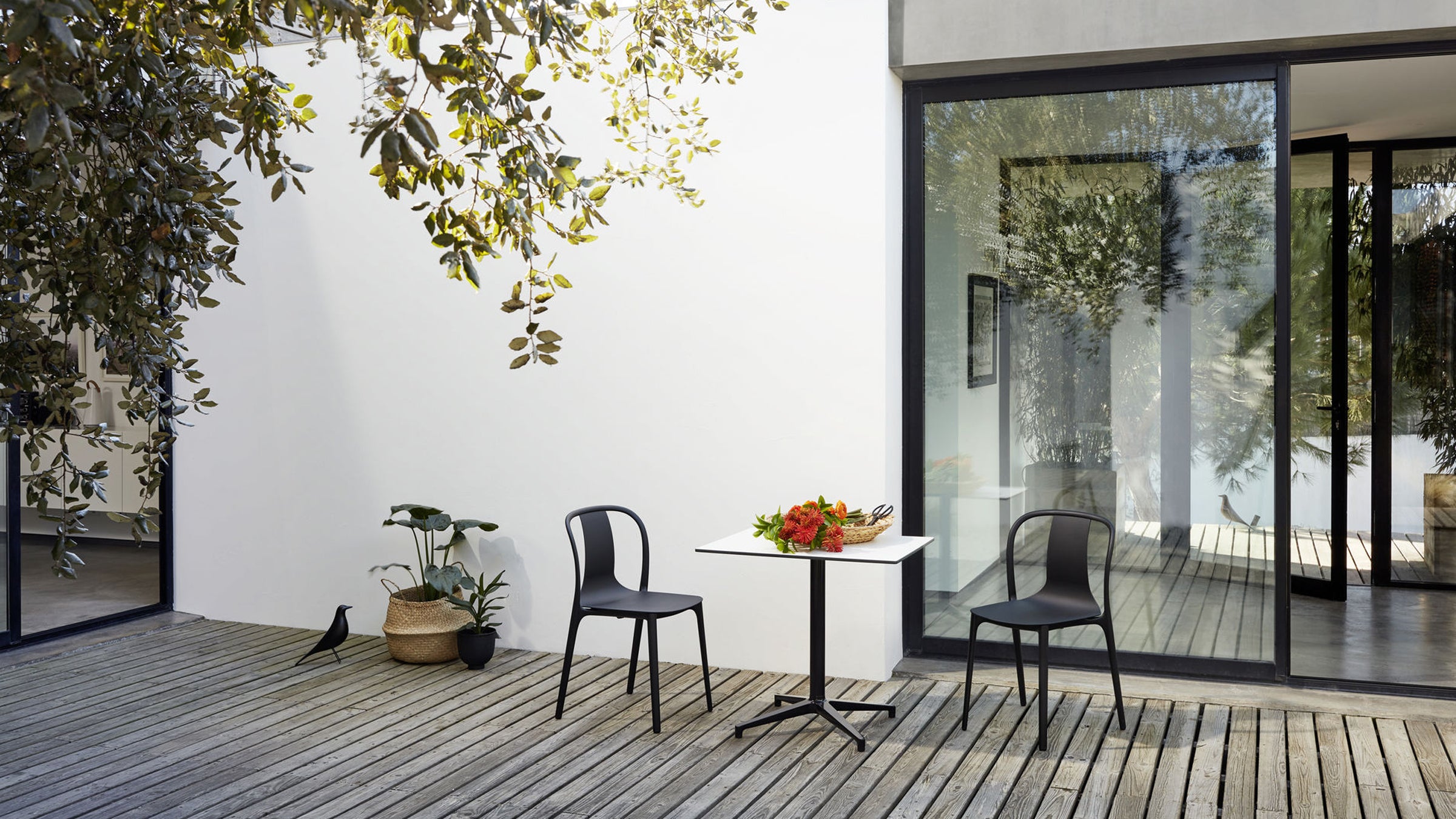 Black / Desktop / BlackMenu / Eames House Bird, designed by Charles & Ray Eames made by Vitra