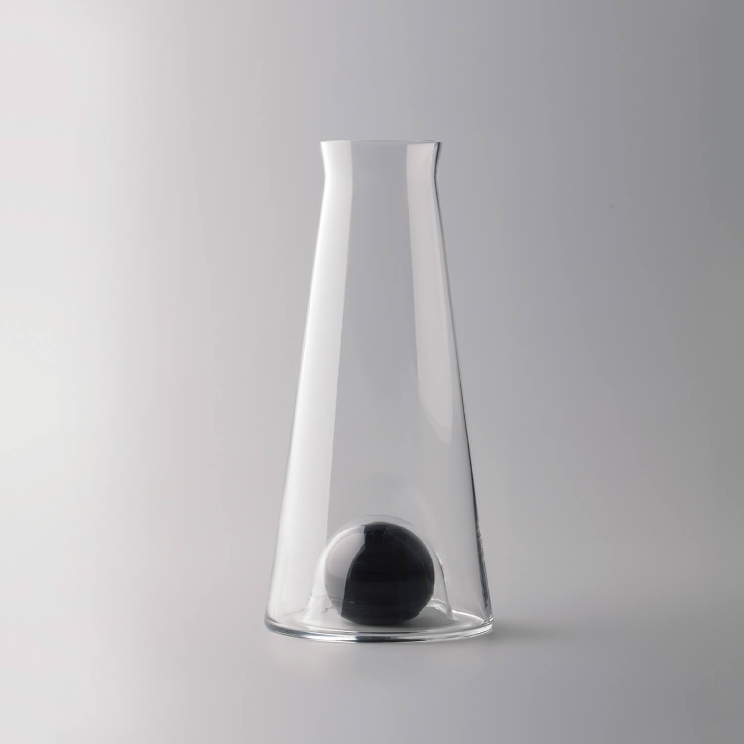 Black / Mobile / BlackMenu / Fia Carafe, designed by Nina Jobs