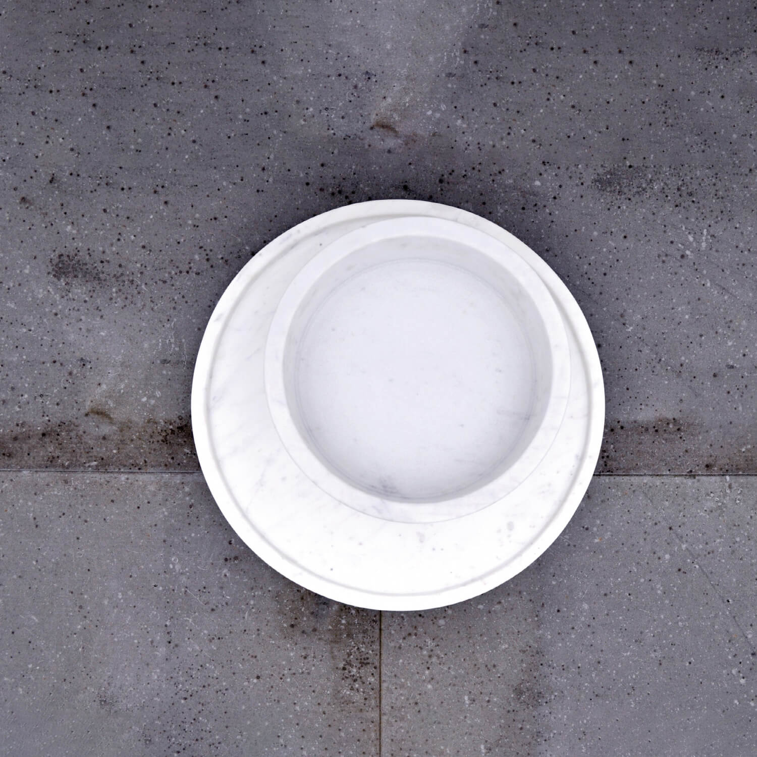 GeneralOption / Mobile / BlackMenu / Forte White Marble Bowl and Tray