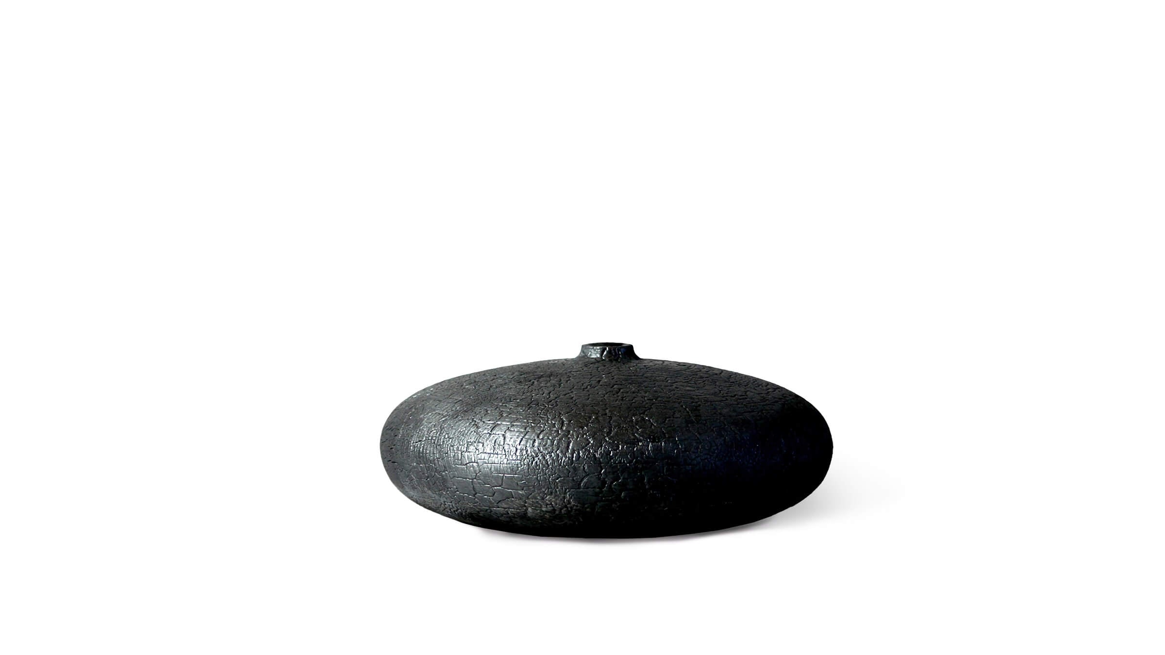 Galet 1 / Desktop / BlackMenu / Galet Vases By Natacha Heitz
