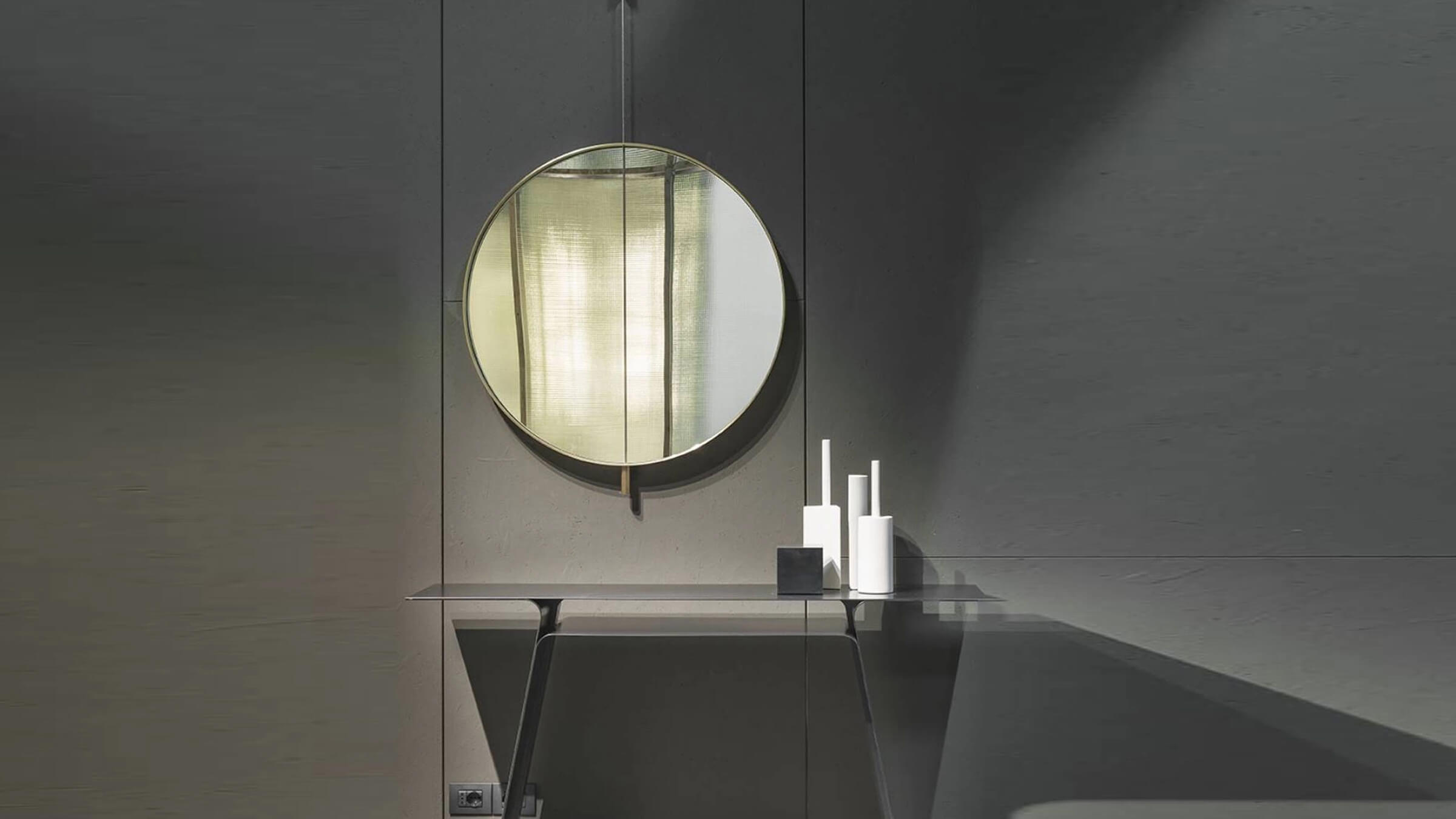 Desktop / WhiteMenu / Galileo Mirror, designed by Mario Ferrarini made by Living Divani