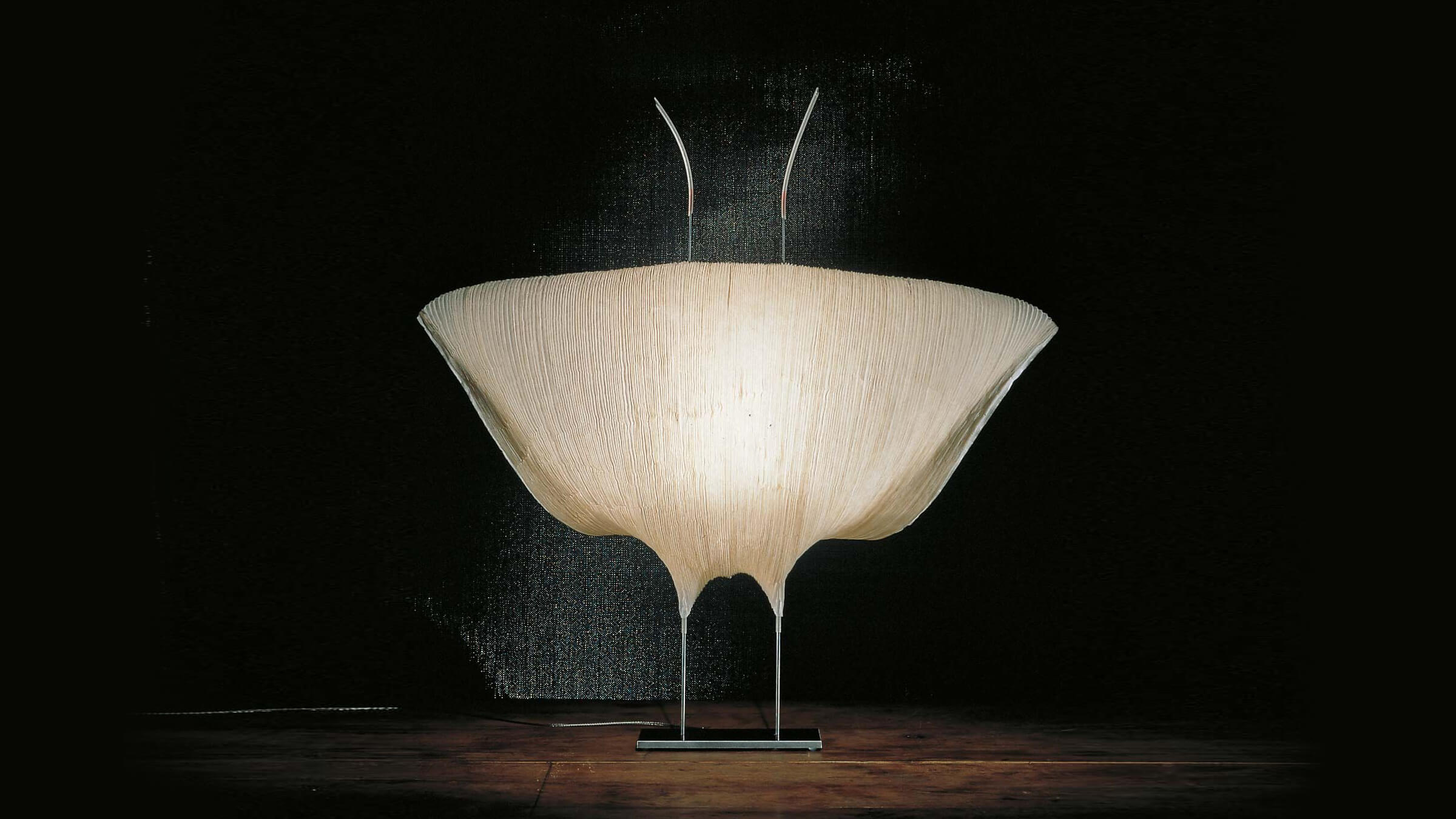 Desktop / WhiteMenu / Samurai Table Lamp, designed by Dagmar Mombach & Ingo Maurer