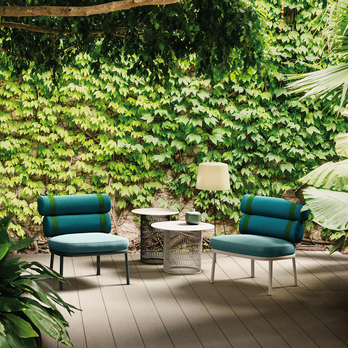 Mobile / WhiteMenu / Roll Club Chair, designed by Patricia Urquiola