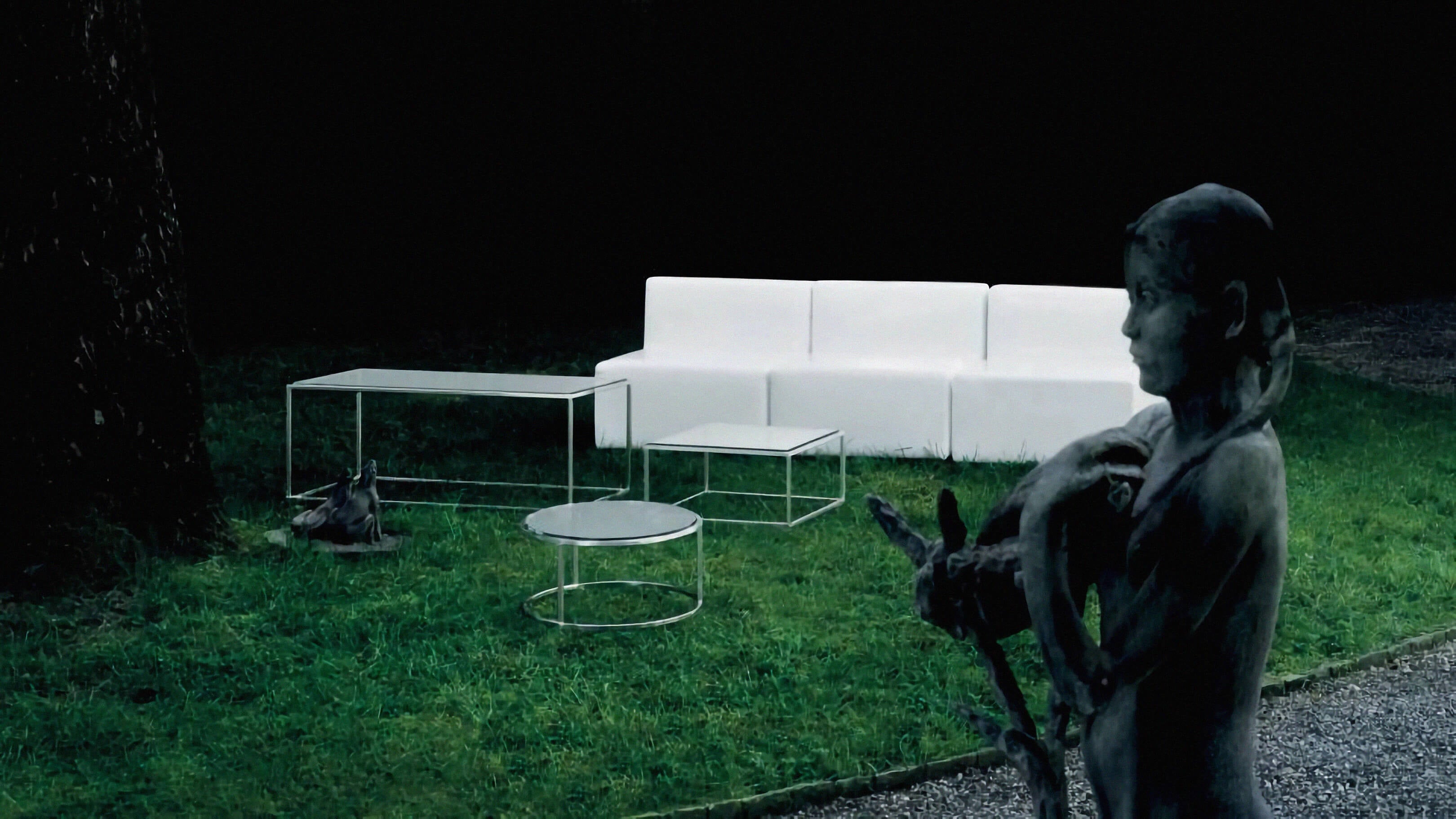 Desktop / WhiteMenu / Ile Outdoor Table, desinged by Ile Outdoor Table| Designed by Piero Lissoni made by Living Divani