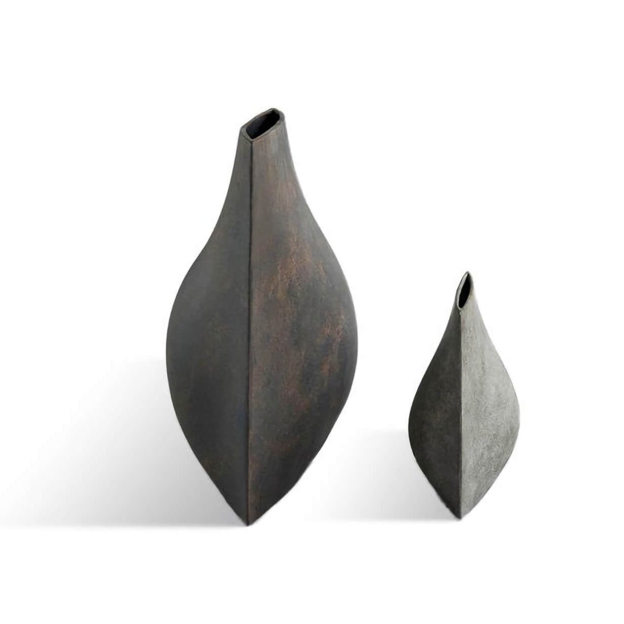 GeneralOption / Mobile / BlackMenu / Origami Vase, designed by Kristian Sofus Hansen Tommy Hyldahl