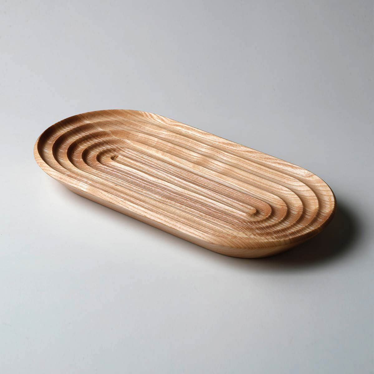 Ash / Mobile / WhiteMenu / Stadio 2 Platter, designed by Athanasios Babalis