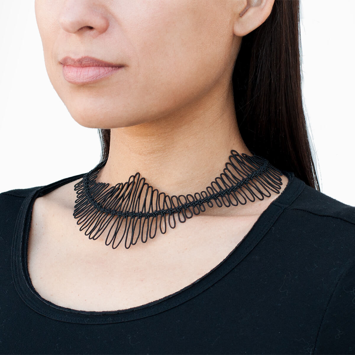 Mobile / BlackMenu / Fougere Necklace Designed By Aude Tahon