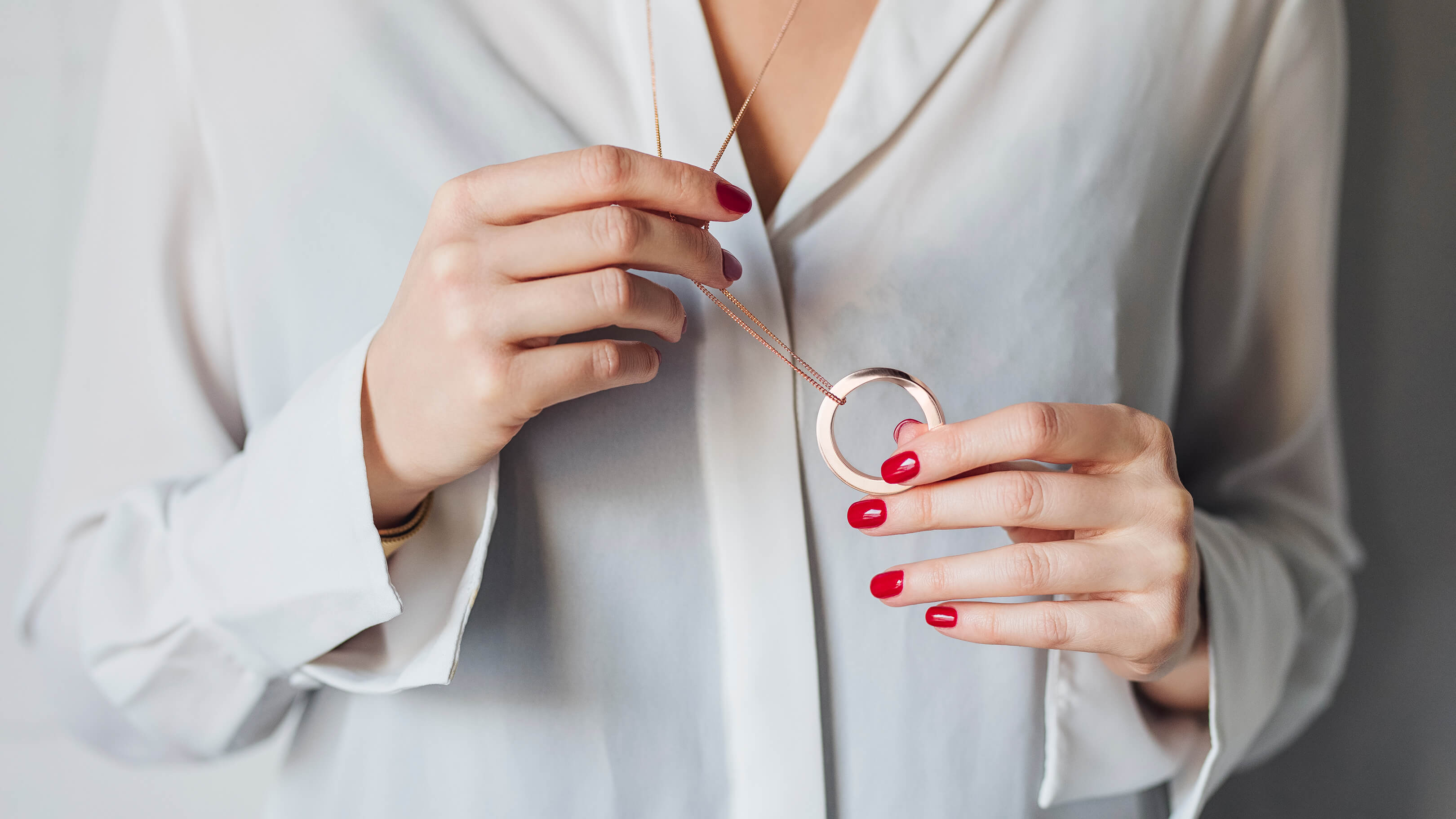 Rose Gold / Desktop / WhiteMenu / Oroborus Necklace, designed by VAU