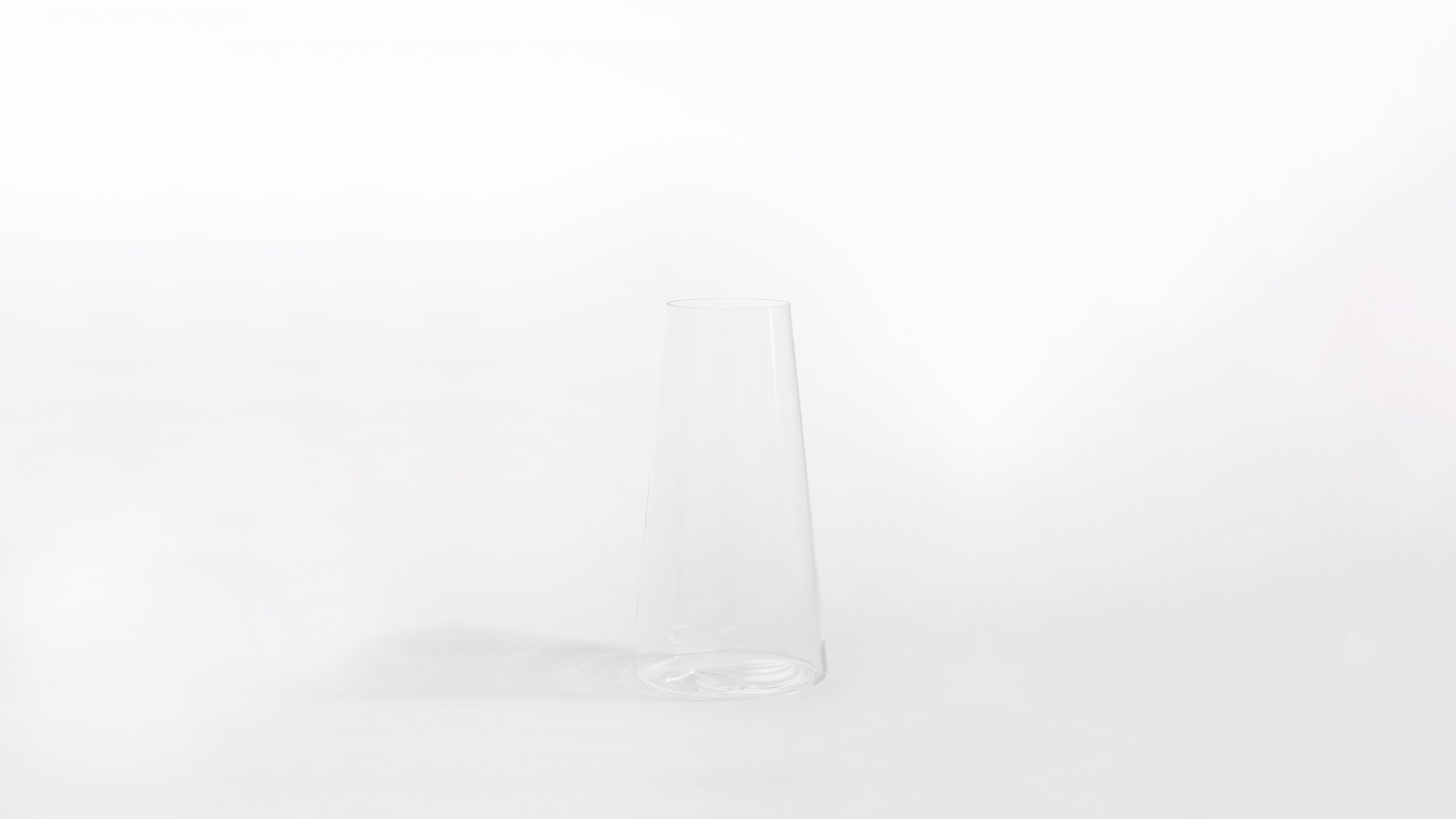 Small Carafe, 650ml / Desktop / BlackMenu / Vessels Glassware