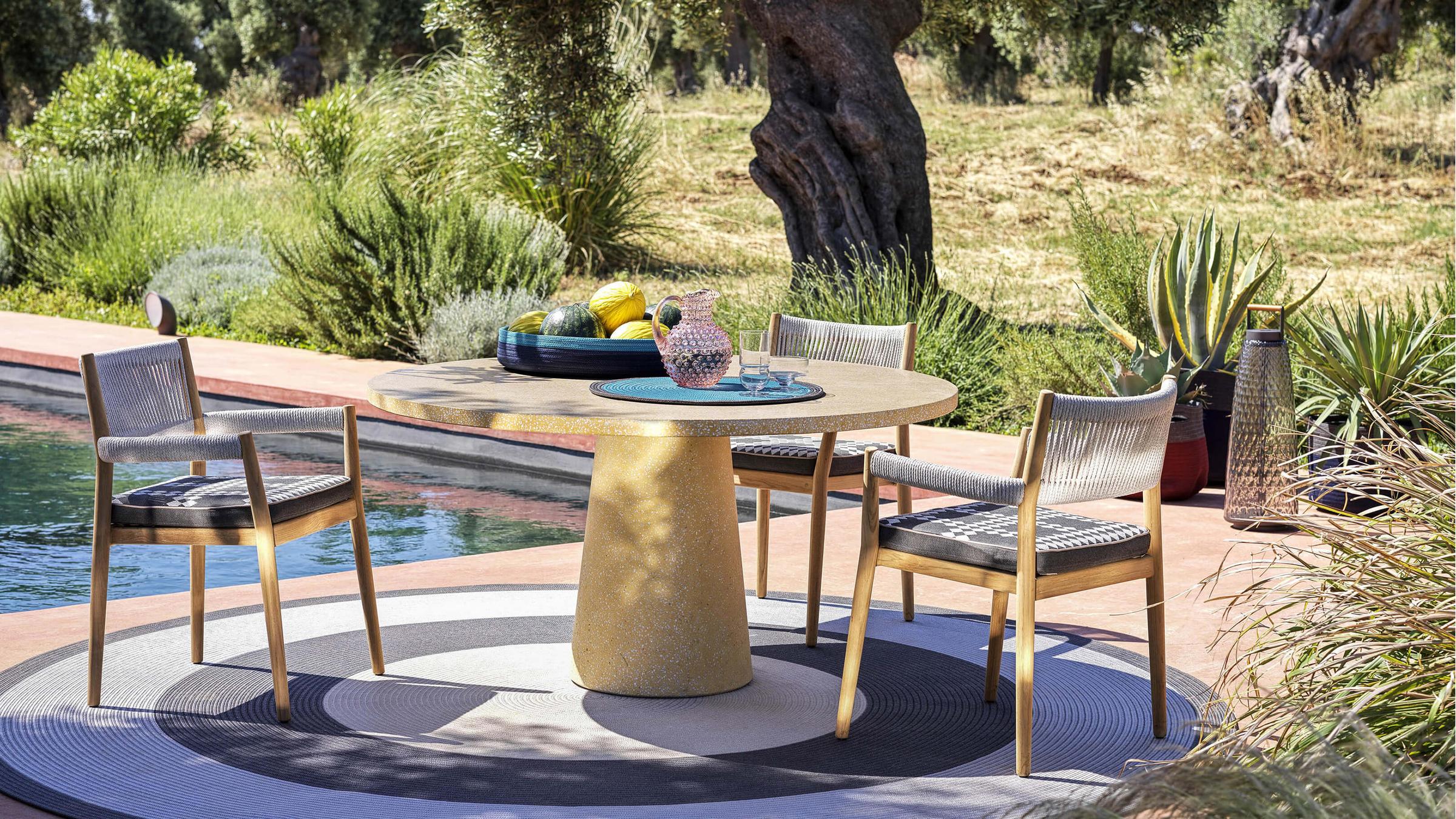 Cassina Table Dine Out Table