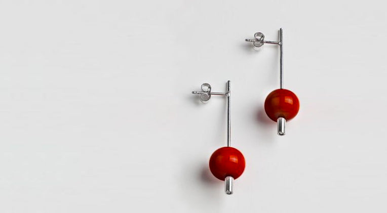Objects > Jewelry > Earrings