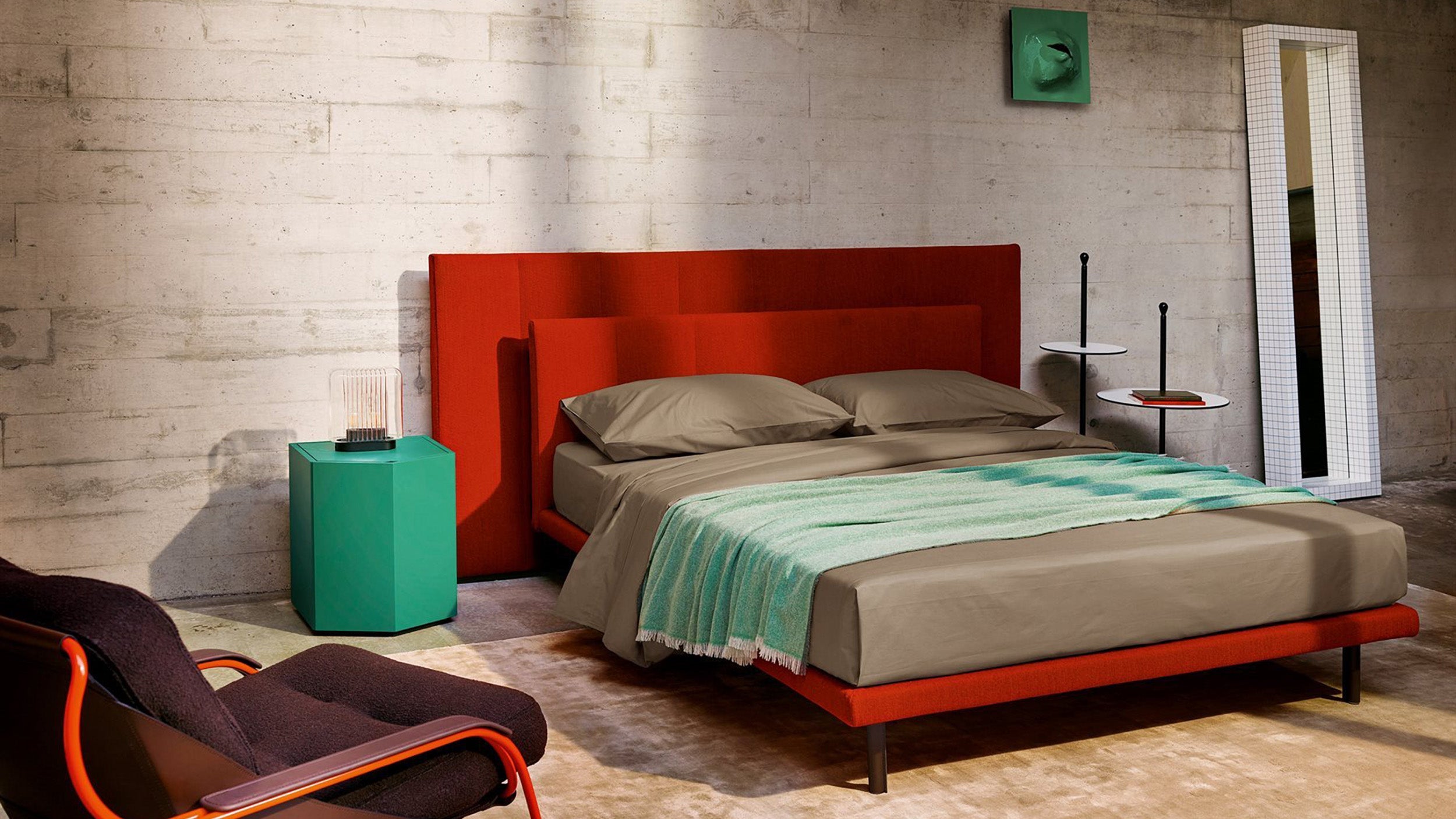 Bedroom Furniture & Decor