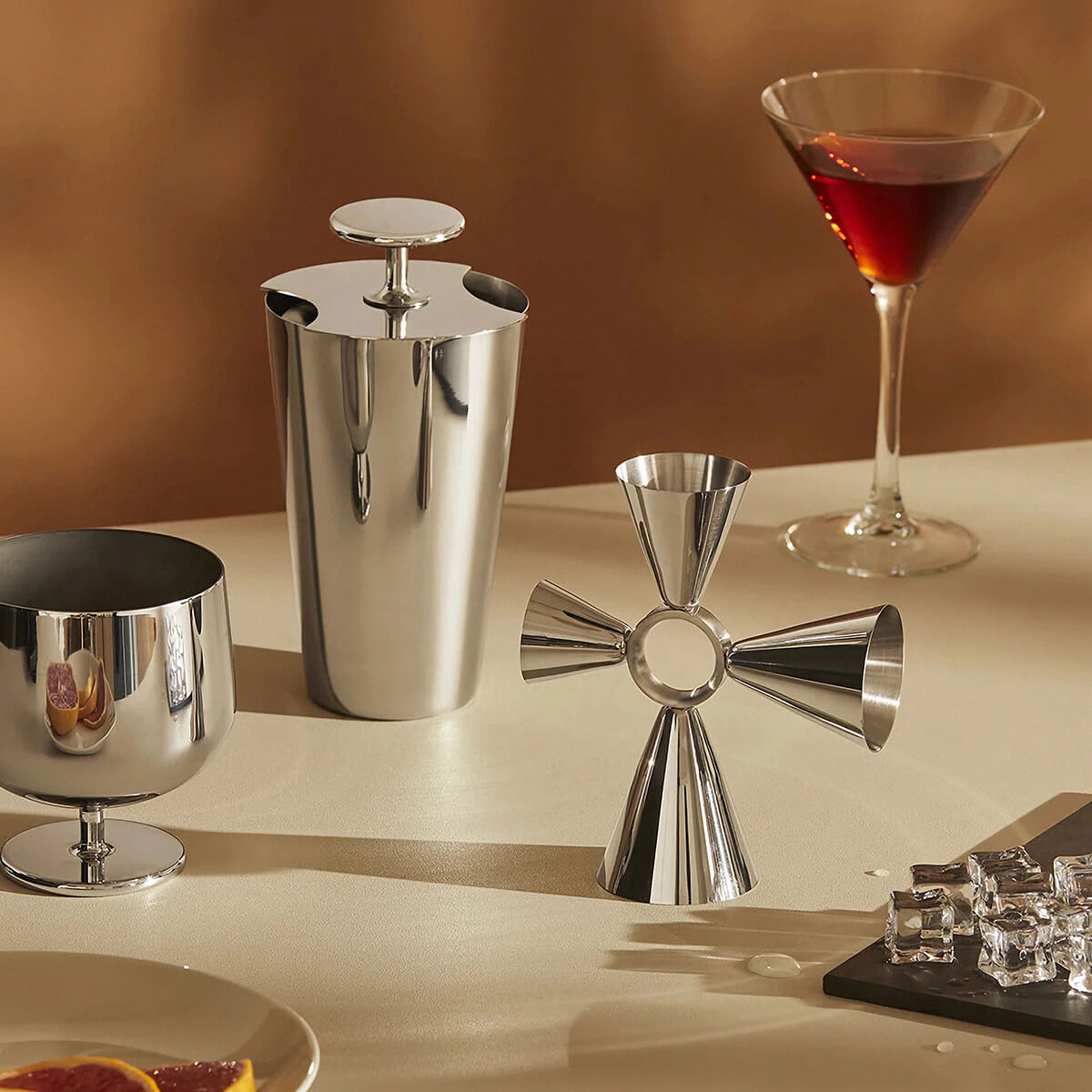 Mobile / WhiteMenu / The Tending Box Mixing Kit, designed by Giulio Iacchetti