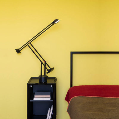 Mobile / BlackMenu / Tizio Desk Lamp, designed by Richard Sapper
