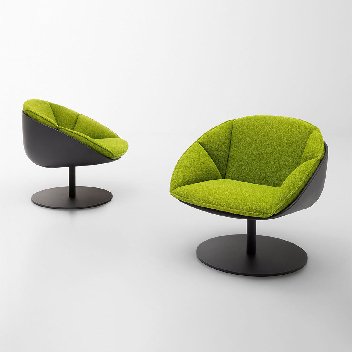Mobile / Amable Swivel Lounge Chair, designed by Victor Carrasco for Paola Lenti