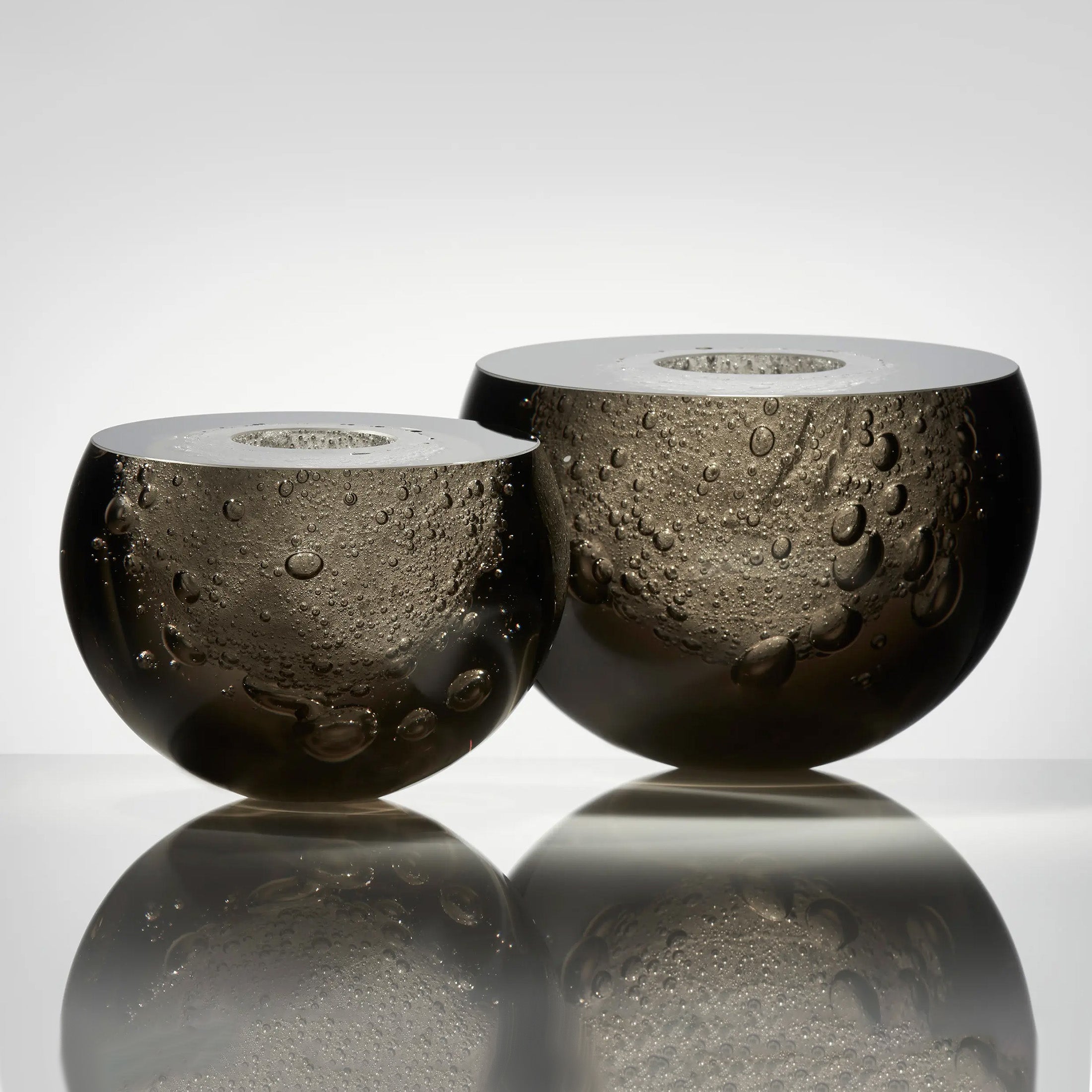 GeneralOption / Mobile / Baby Moon Vase, designed by Anna Torfs