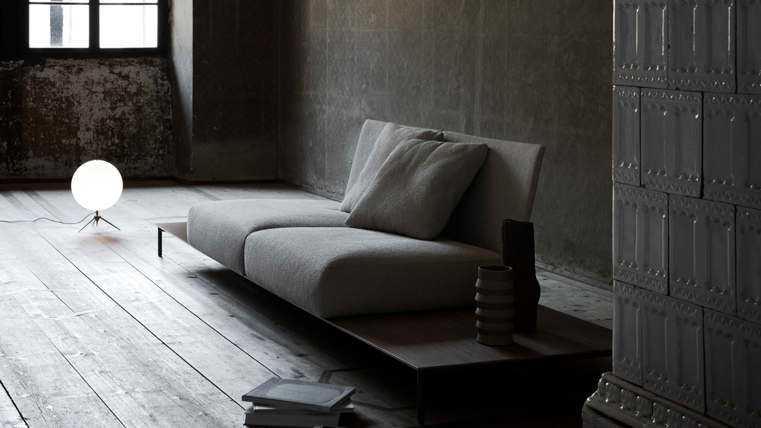 Desktop / Balestro 24, designed by Piero Lissoni for Living Divani