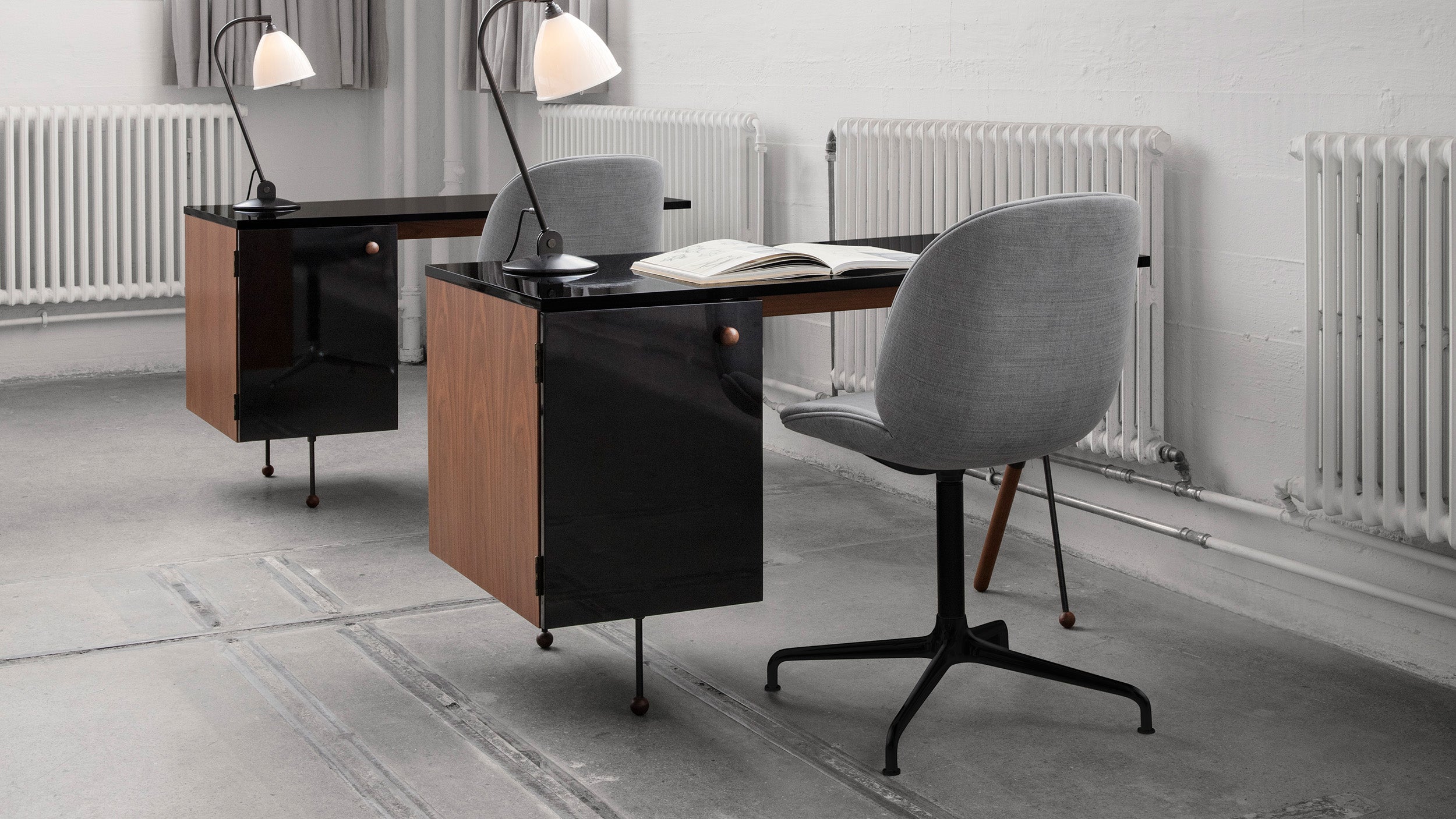 Desktop / Beetle Meeting Chair, designed by GamFratesi for Gubi