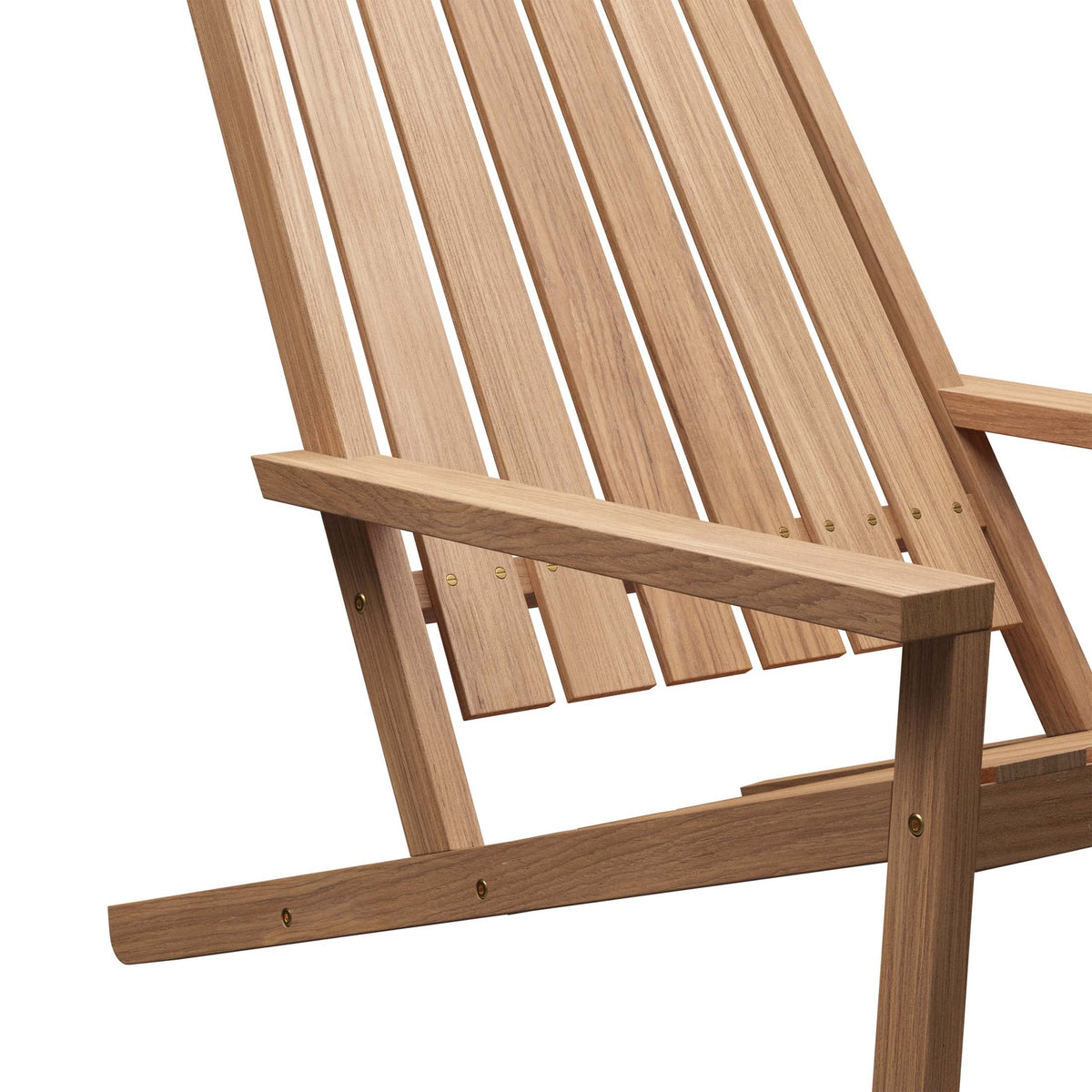 Fritz Hansen Between Lines Deck Chair by Stine Weigelt. Light wood slats form a modern chair with natural finish.