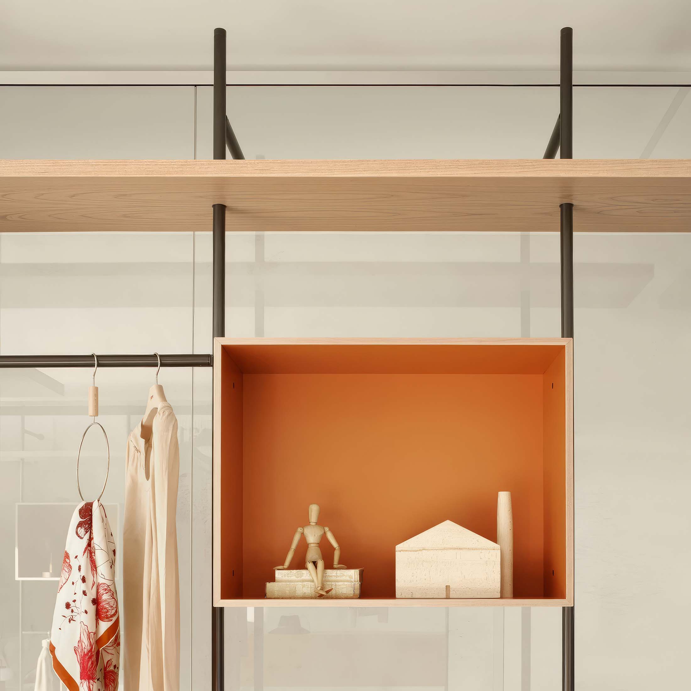 Boutique Mast System - Night