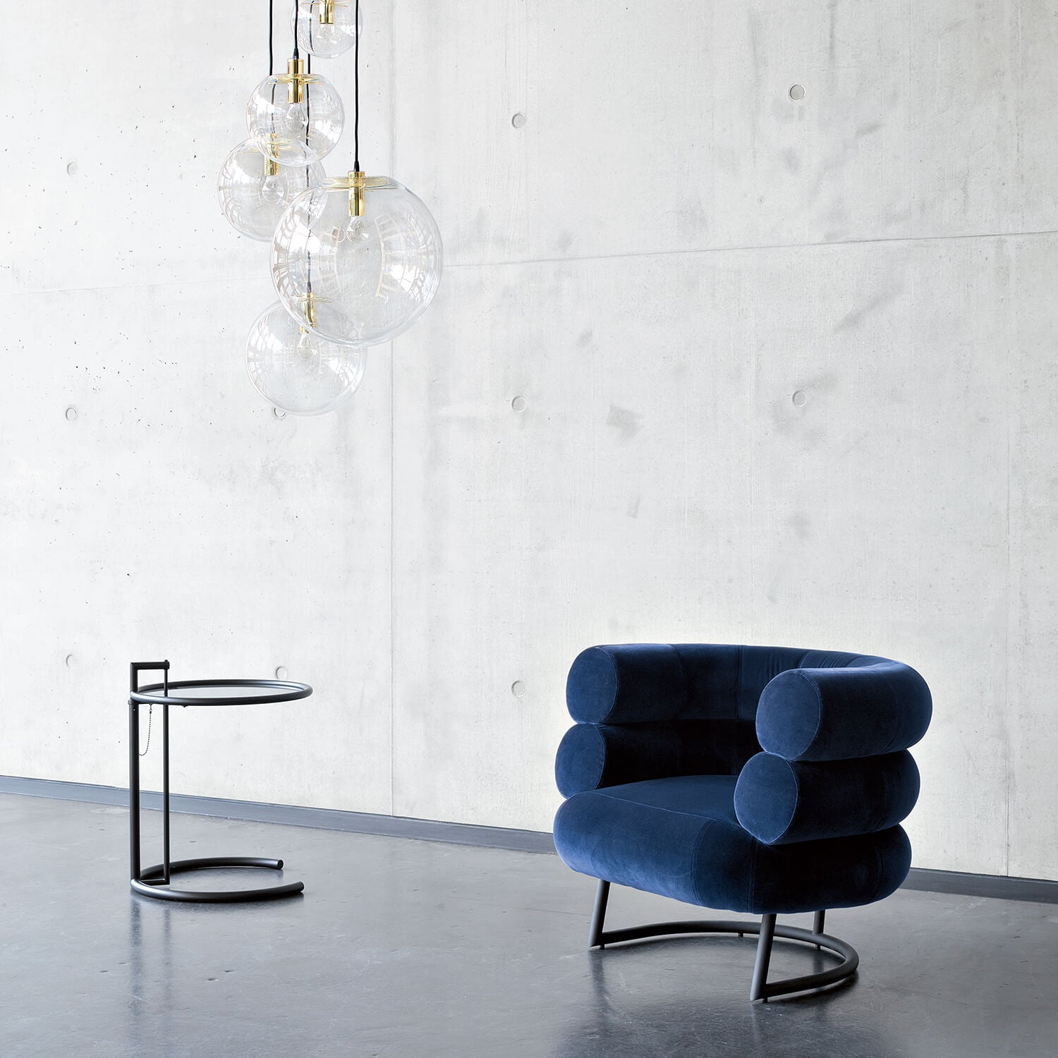 Mobile /  Bibendum, designed by Eileen Gray made by Classicon