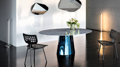 Desktop / BlackMenu / Tube Light Floor Lamp, designed by Eileen Gray