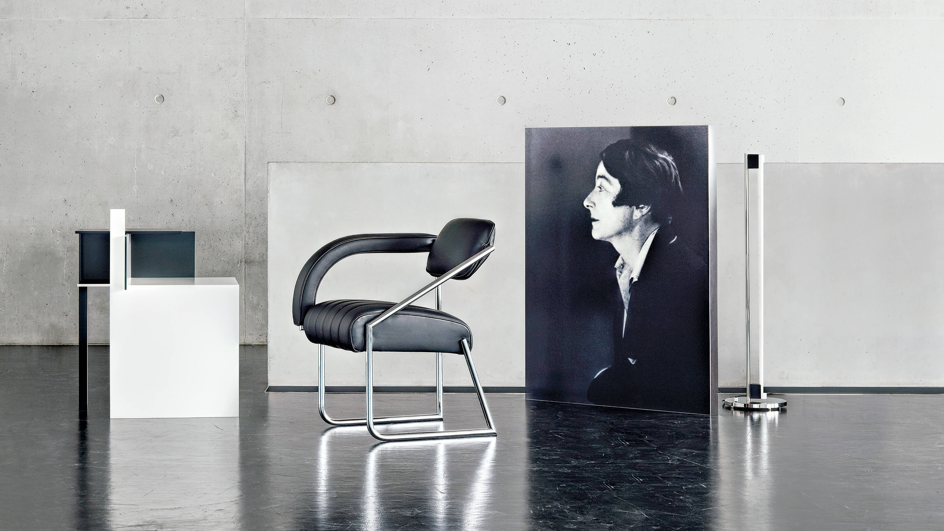 Desktop / BlackMenu / Tube Light Floor Lamp, designed by Eileen Gray