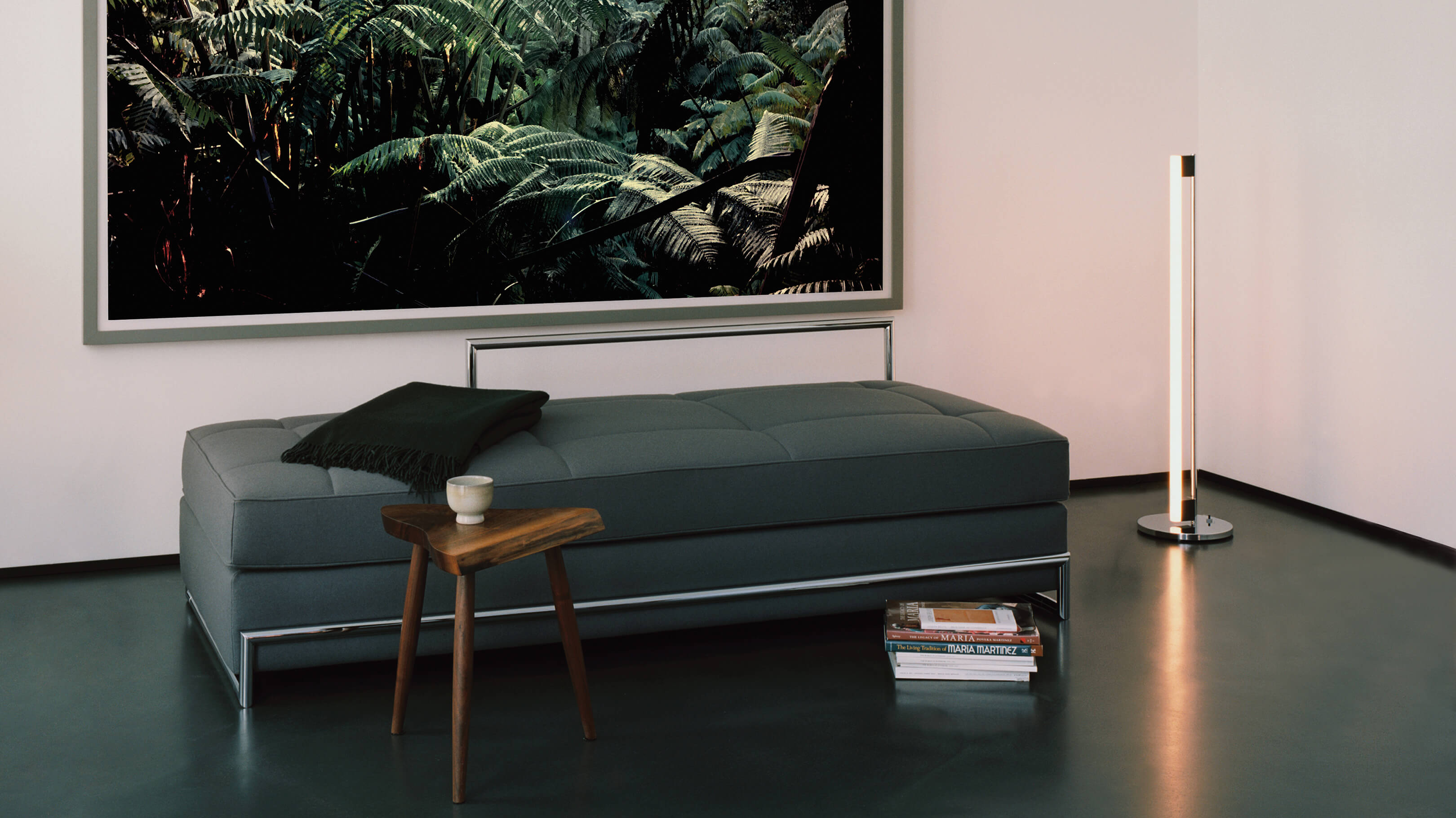 Desktop / BlackMenu / Tube Light Floor Lamp, designed by Eileen Gray