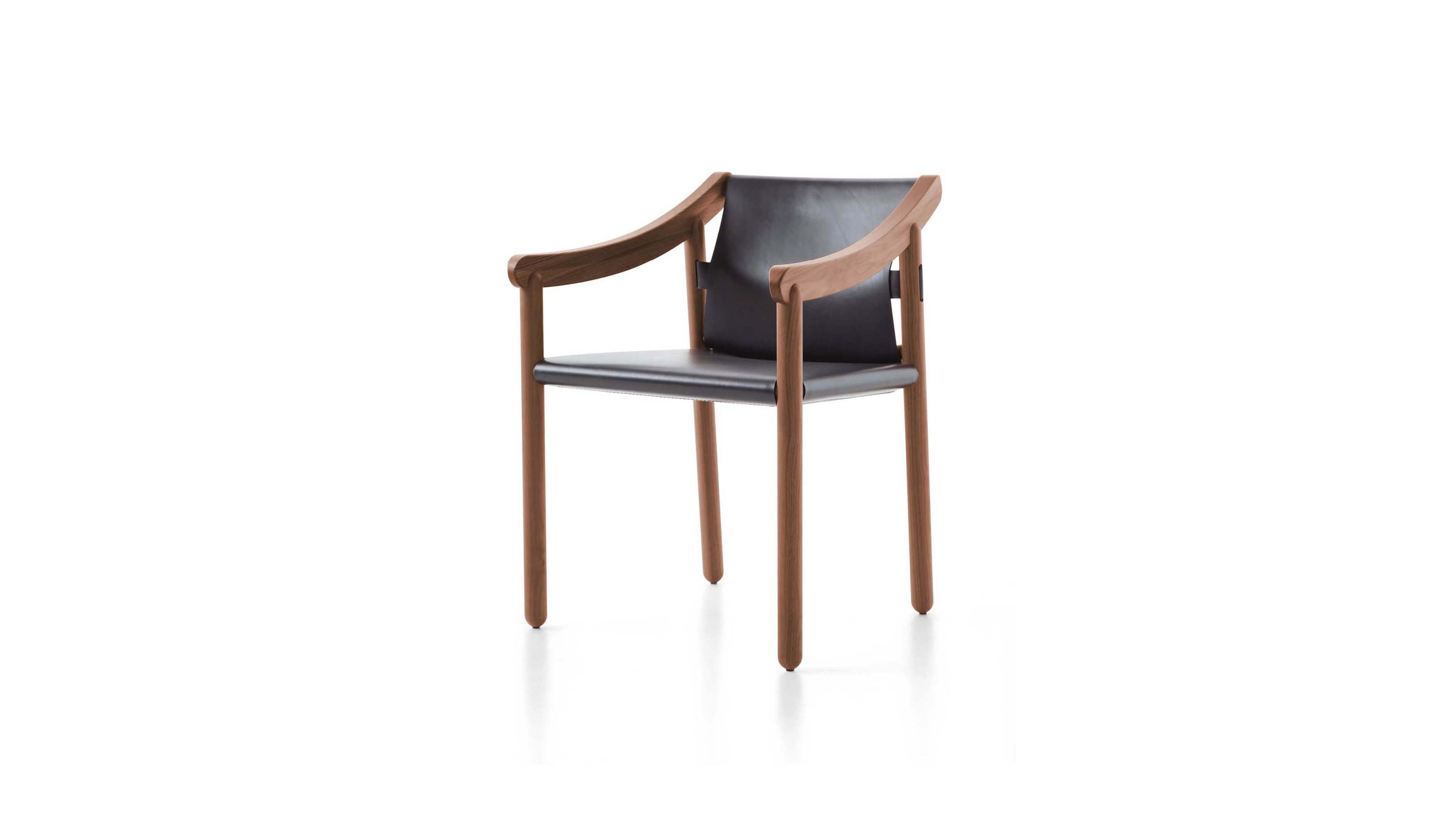 Desktop / BlackMenu / 905 Armchair, designed by Vico Magistretti made by Cassina