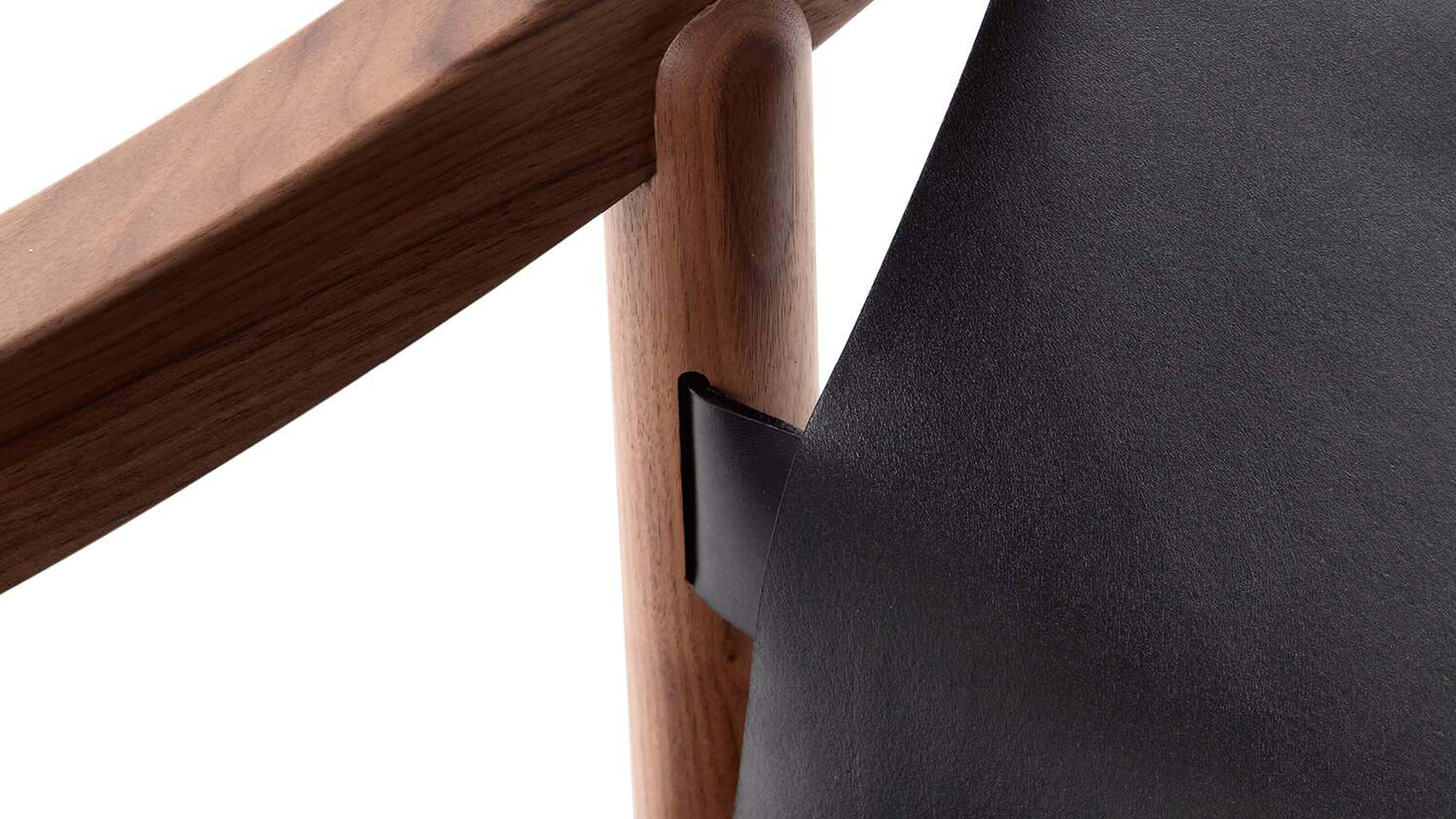 Desktop / BlackMenu / 905 Armchair, designed by Vico Magistretti made by Cassina