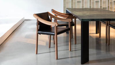 Desktop / BlackMenu / 905 Armchair, designed by Vico Magistretti made by Cassina