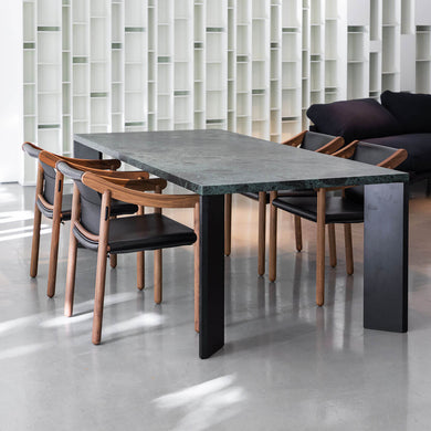 Mobile / BlackMenu / 905 Armchair, designed by Vico Magistretti made by Cassina