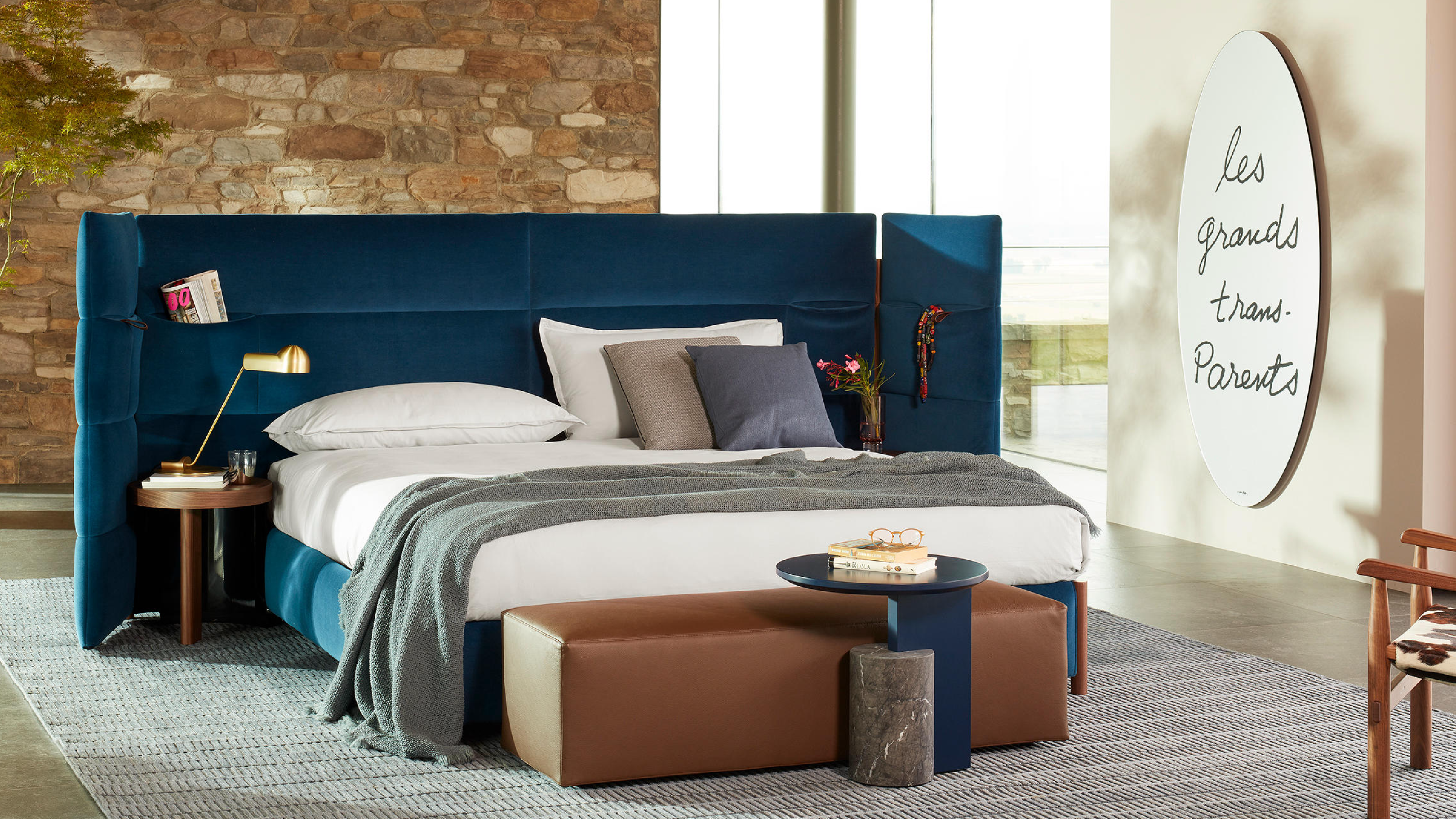 Desktop / WhiteMenu / Bio-Mbo, designed by Patricia Urquiola2 made by Cassina