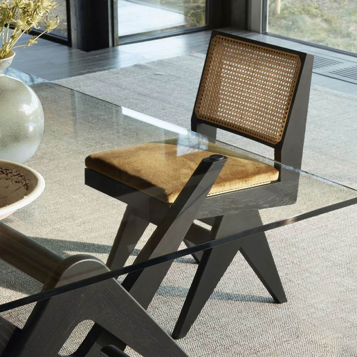 Mobile / BlackMenu / Capitol Complex Chair, designed by Pierre Jeanneret made by Cassina