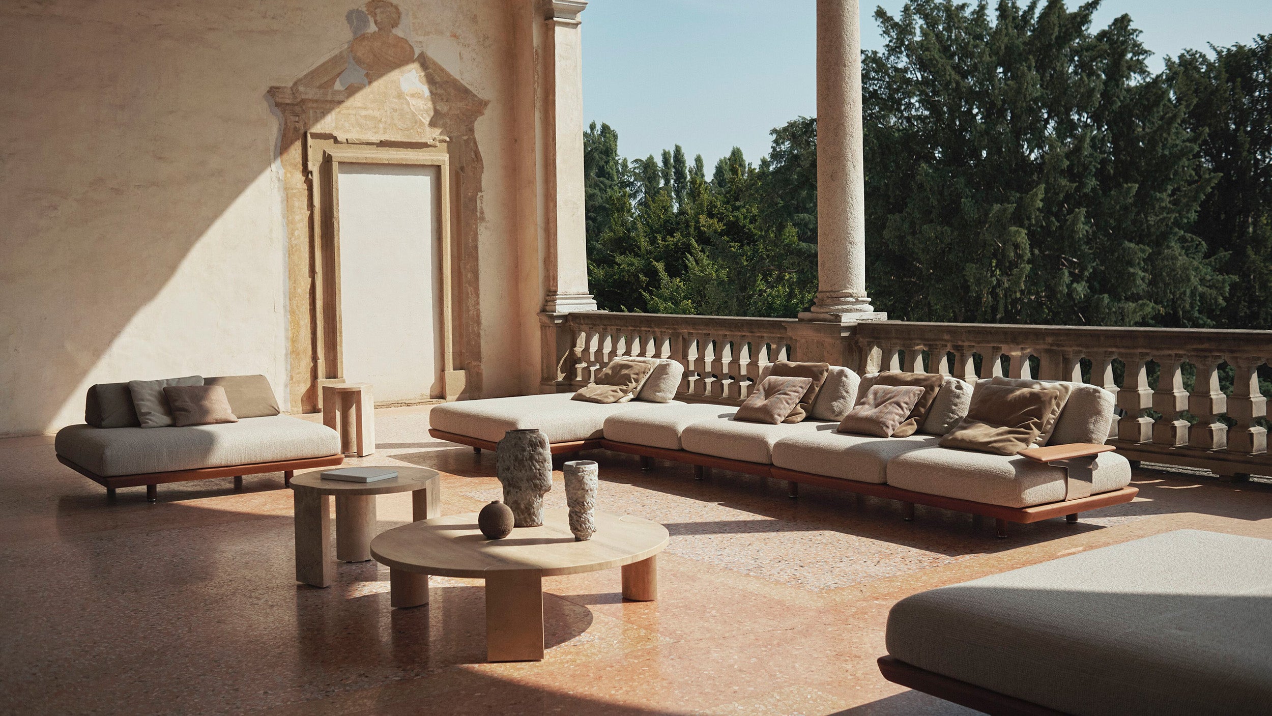 Desktop / Caprera Sofa by Exteta