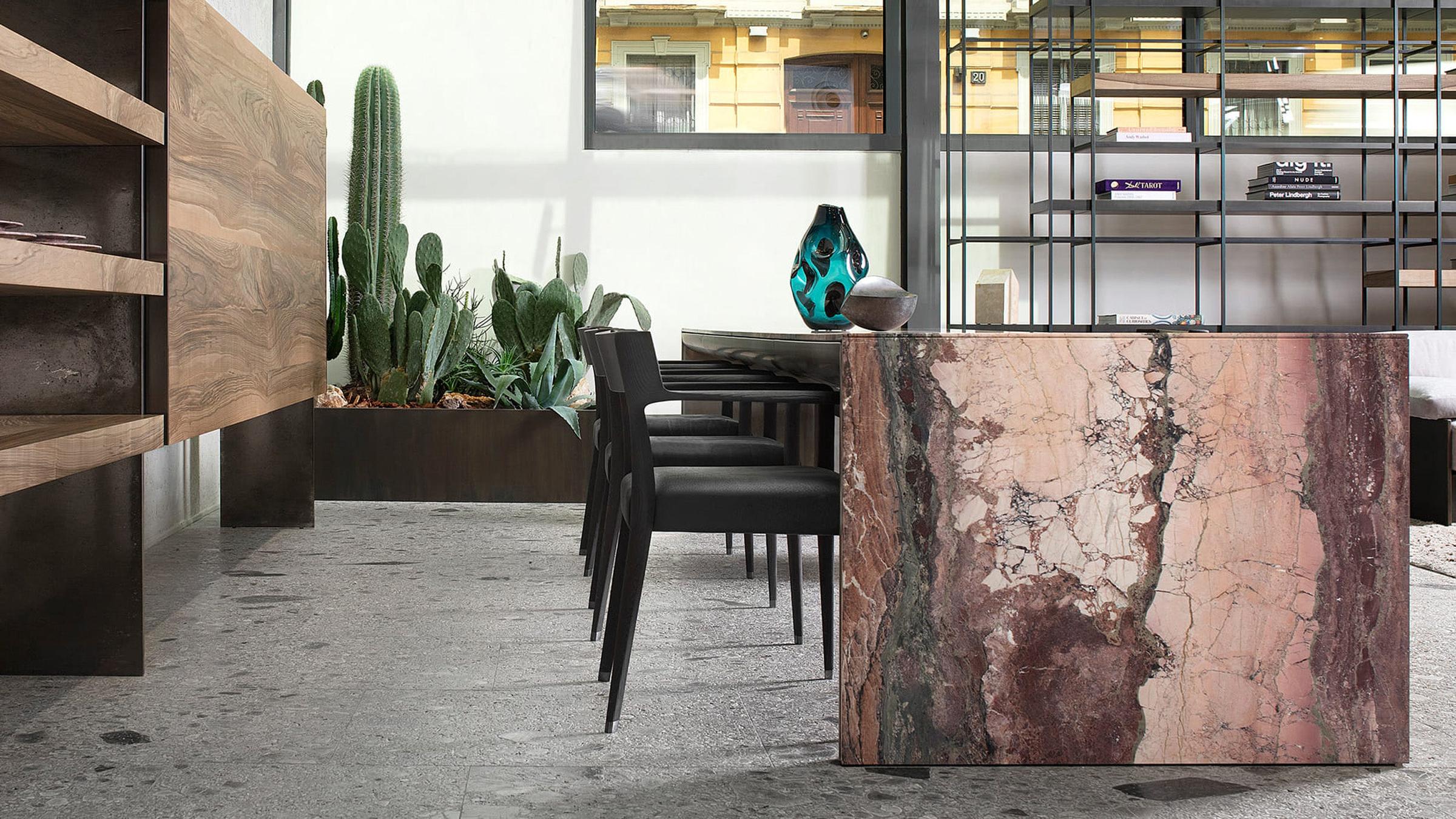 Henge Dining Chair Chair-Va Armchair