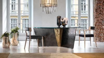 Desktop / Chair Va, designed by Ugo Cacciatori for Henge