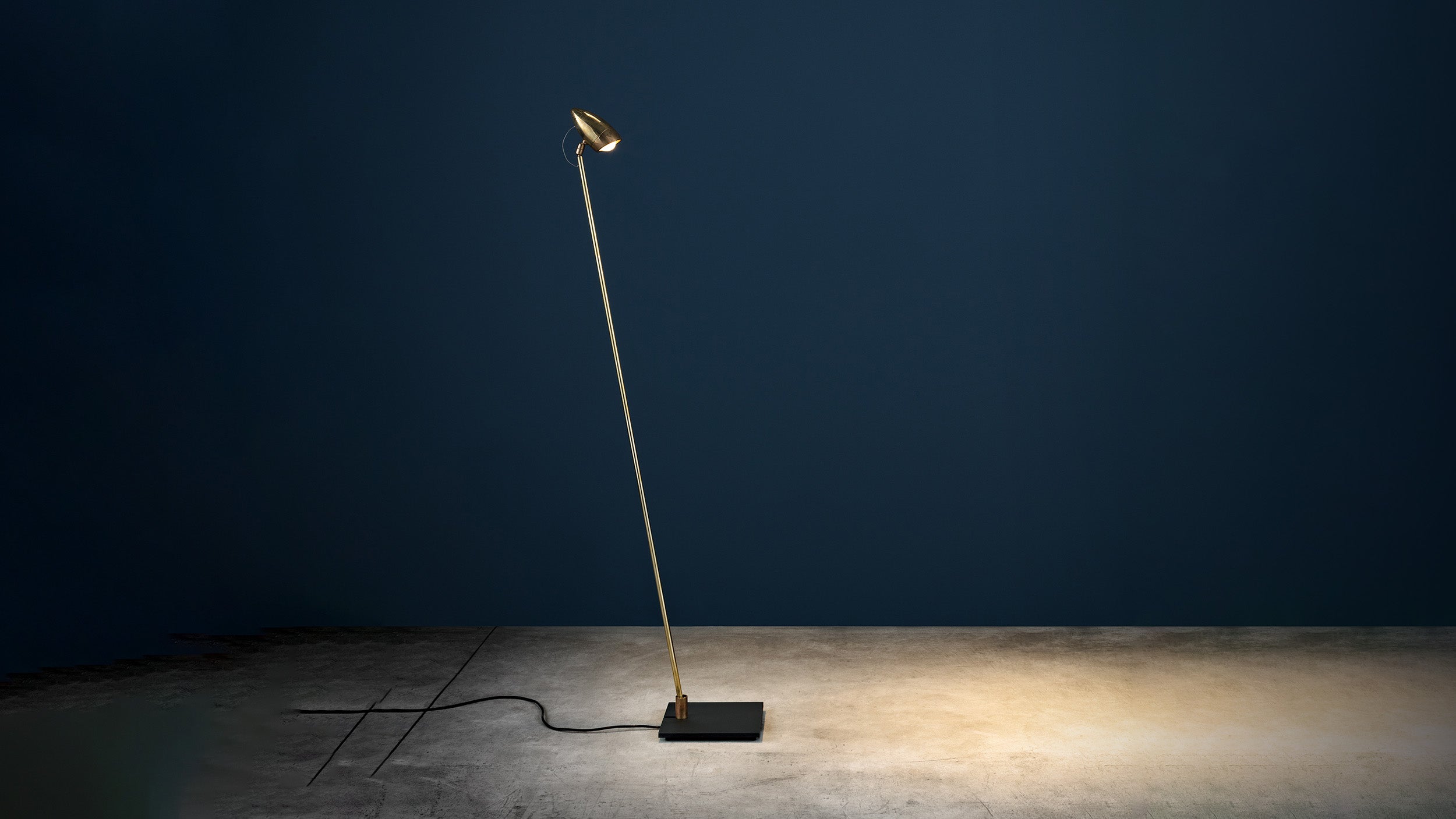 Desktop / CicloItalia Floor Lamp, by Catellani & Smith