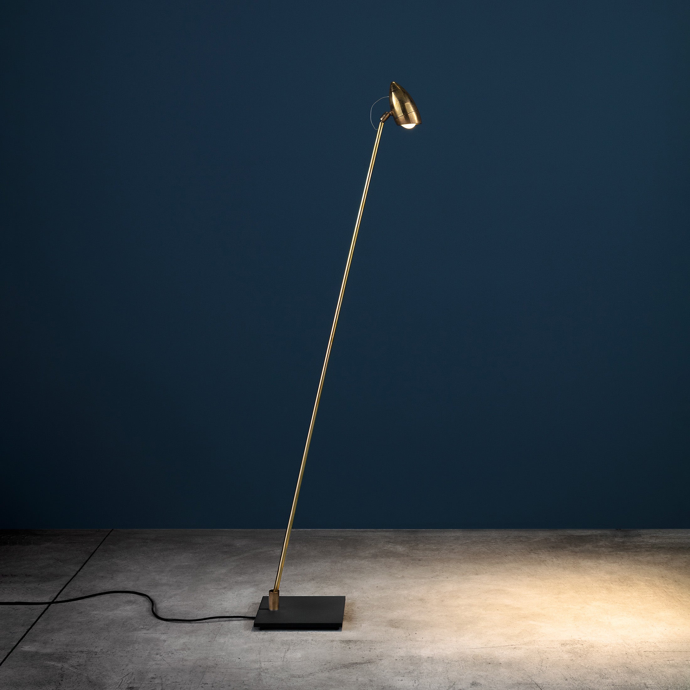 Mobile / CicloItalia Floor Lamp, by Catellani & Smith