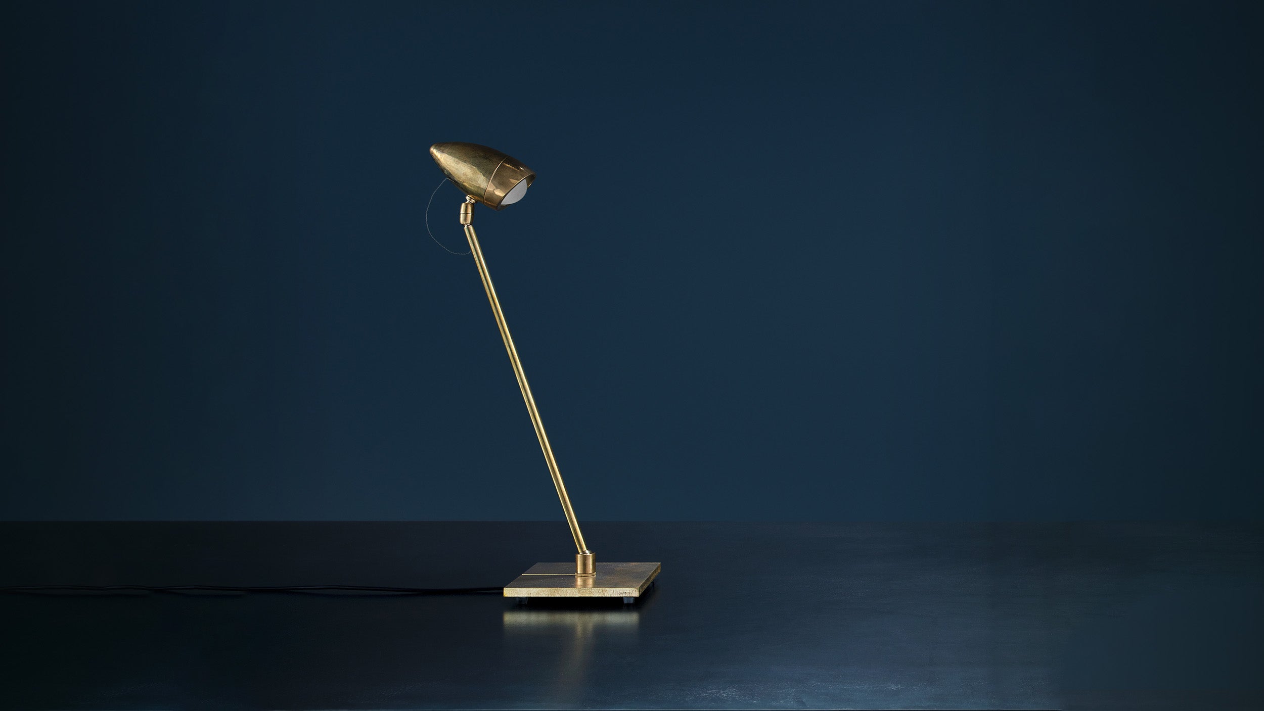 Deskop / CicloItalia Table Lamp, by Catellani & Smith
