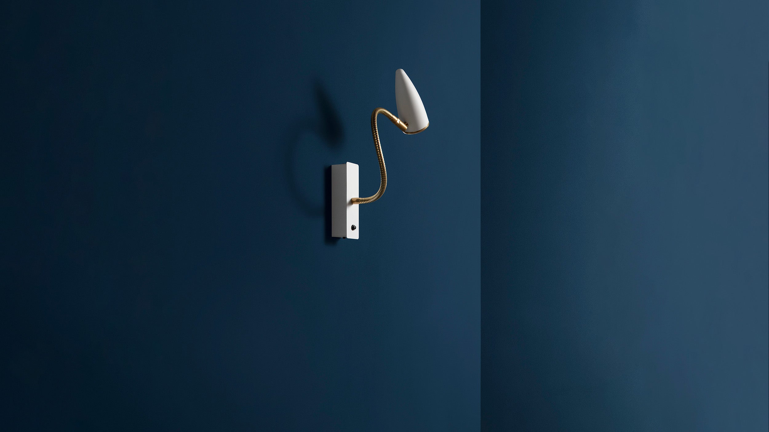 Desktop / CicloItalia Wall Lamp by Catellani & Smith
