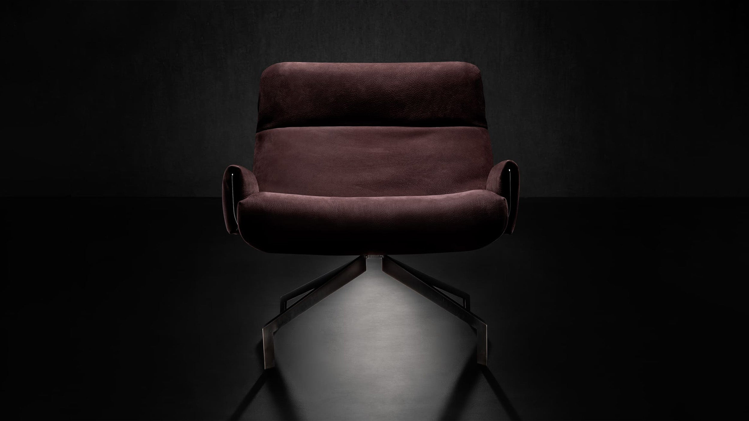 Desktop / Club 57 Swivel Armchair, designed by Massimo Castagna for Henge