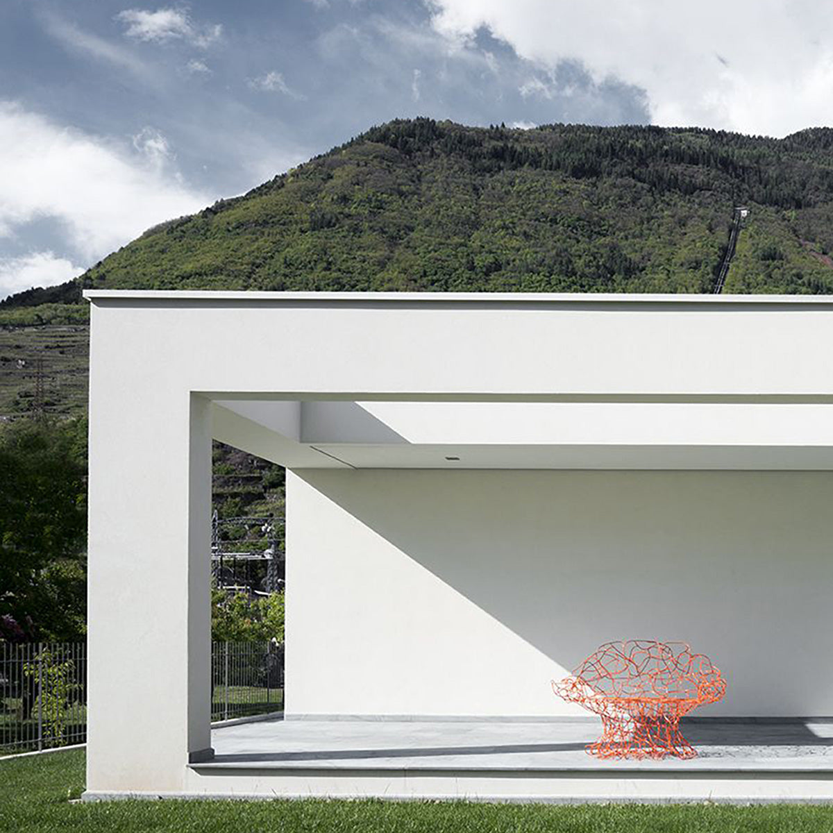 Mobile / Corallo Chair, designed by Fernando and Humberto Campana for Edra