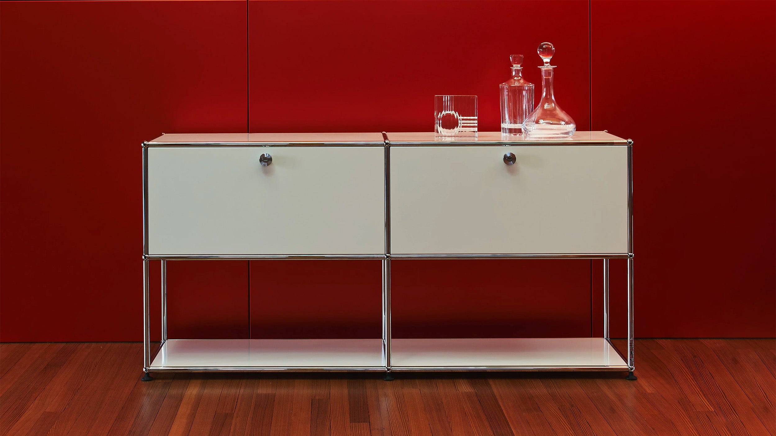 Desktop / Credenza (F2), made by USM Haller