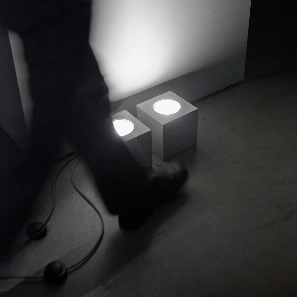 Mobile / WhiteMenu / Q Floor Lamp, designed by Alberto Zattin