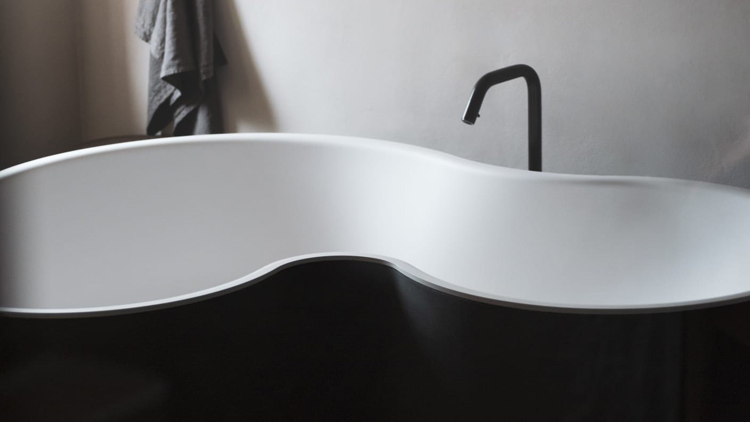 Desktop / DR Bathtub, designed by Marcio Kogan and Studio MK27 for Agape
